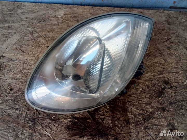 Передняя правая фара Renault Kangoo 1 рестайлинг