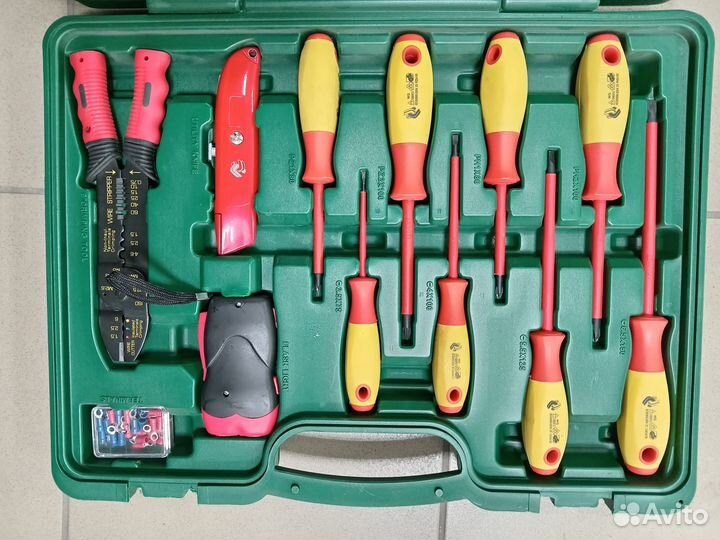 Набор инструмента электрика (21 предмет)