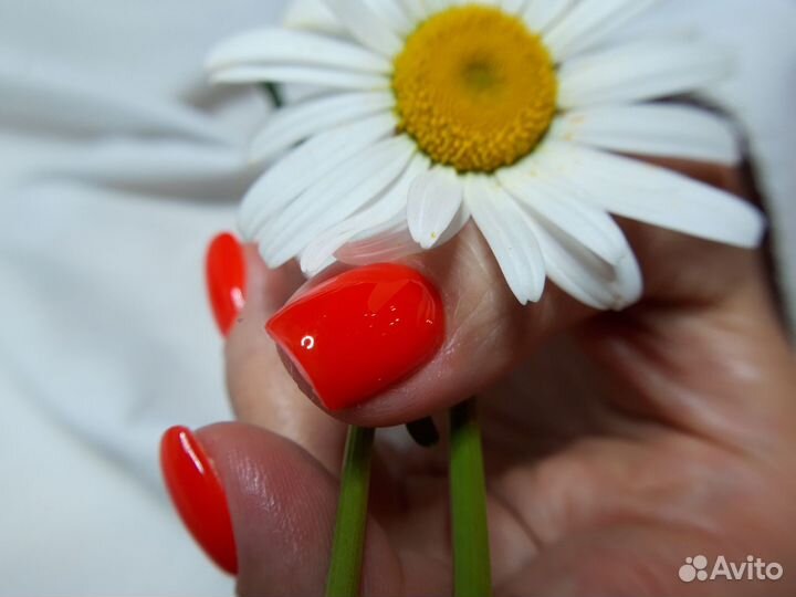 Безупречный маникюр — для настоящих леди