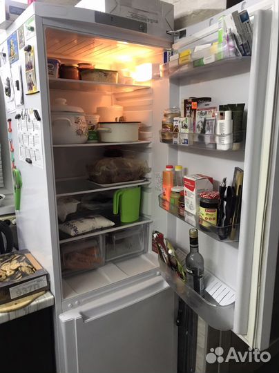 Холодильник ariston бу