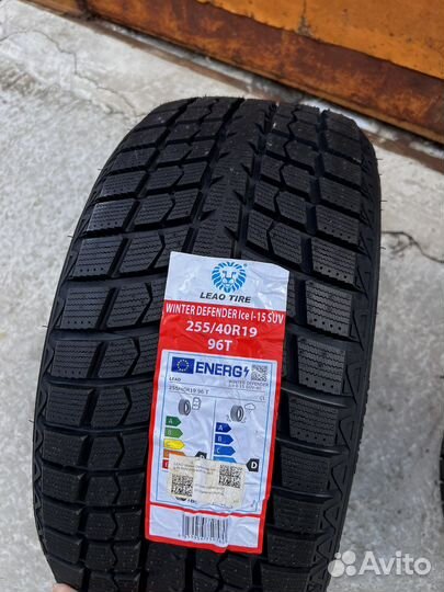 Leao Winter Defender Ice I-15 SUV 255/40 R19