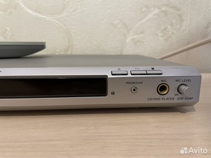 DVD плеер Sony