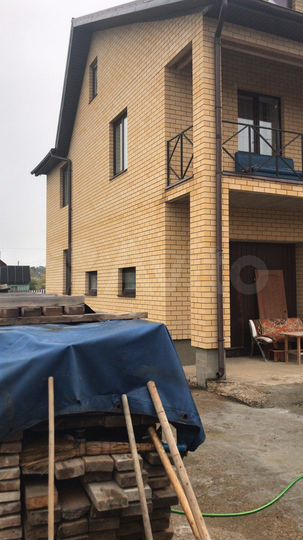 Дом 350 м² на участке 8,2 сот.