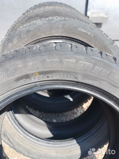 Bridgestone Blizzak DM-V1 225/55 R17
