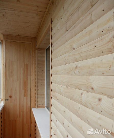 Шкаф встроеный деревянный на балкон