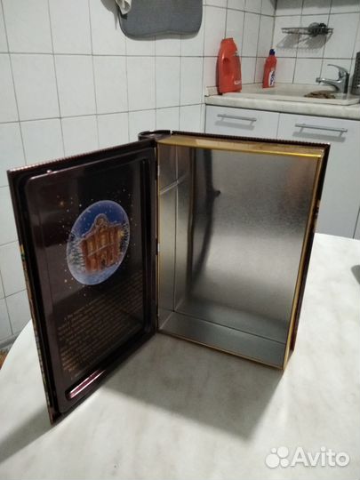 Книга (банка) жестяная