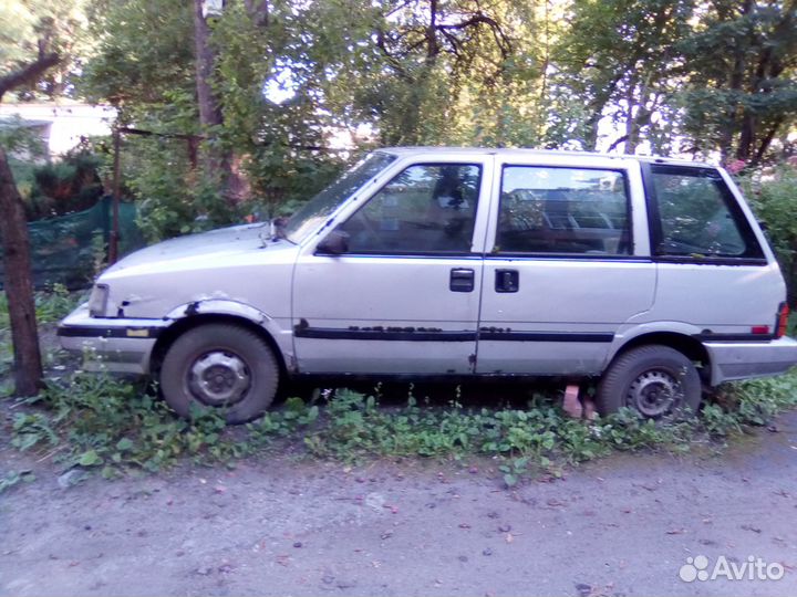 Ниссан прерия 88Г