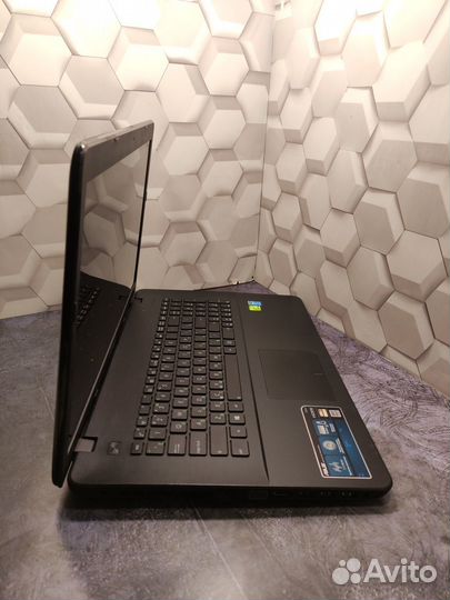 Ноутбук Asus с широким экраном 8GB/SSD/HDD 1000GB
