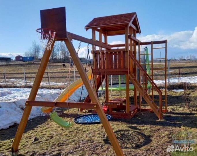 Детская площадка без заноз