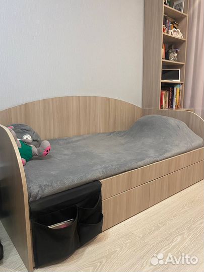 Кровать односпальная