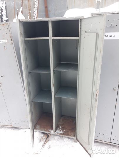 Железный шкаф
