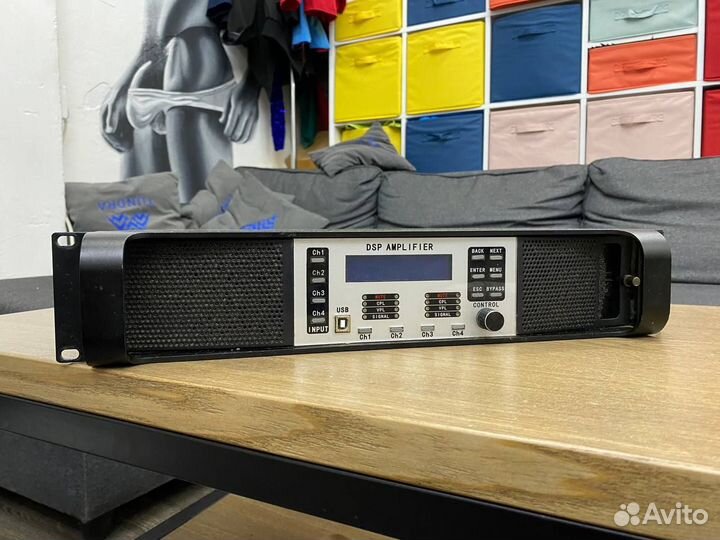 Комплект сценического звукового оборудования