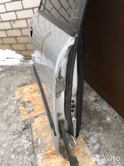 Дверь задняя правая Mitsubishi Carisma 2003