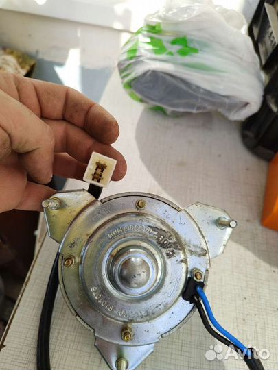 Мотор заднего дворника 2108