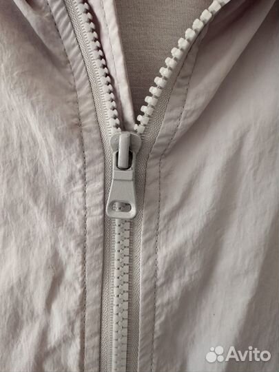 Ветровка sela