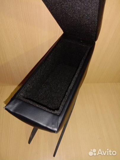 Подлокотник LADA Largus (экокожа)