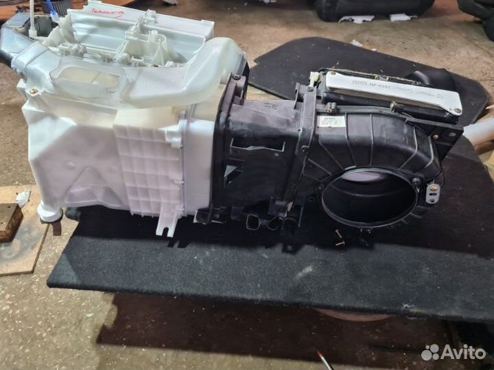 Корпус печки Mitsubishi Lancer 9 4G18 2005