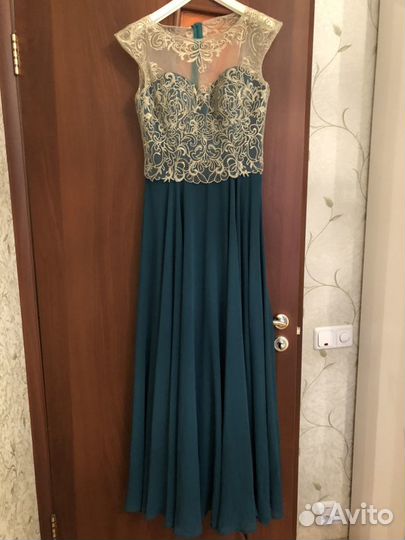Платье вечернее