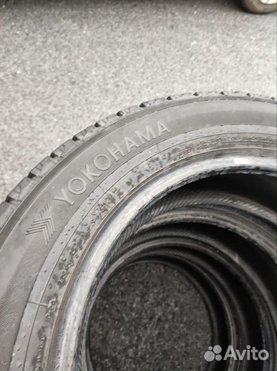 Yokohama Ice Guard Black IG20 215/60 R17 98