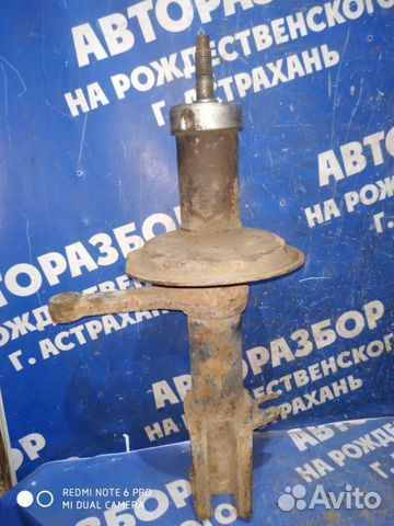 Передняя правая стойка амортизатора Ваз Лада 2109