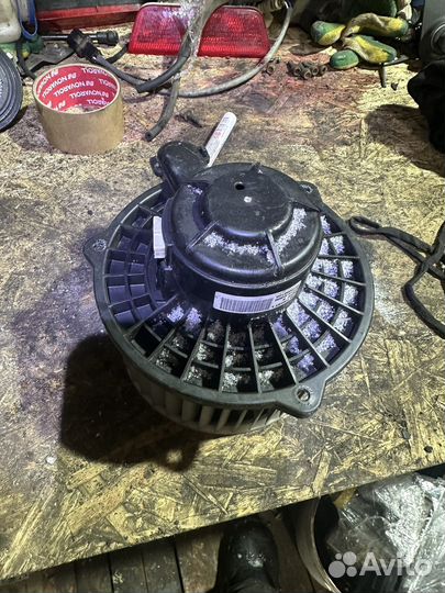 Моторчик печки grand starex