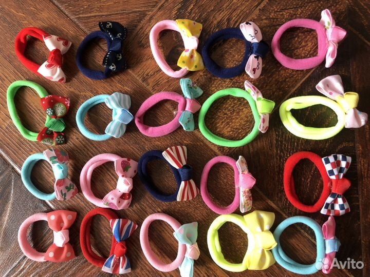 Резинка с маленьким бантиком