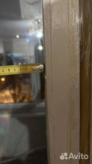 Замена разбитого стекла в деревянных окнах