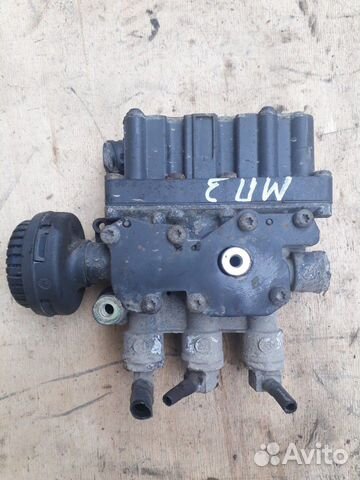 Кран уровня пола главный Mercedes Actros