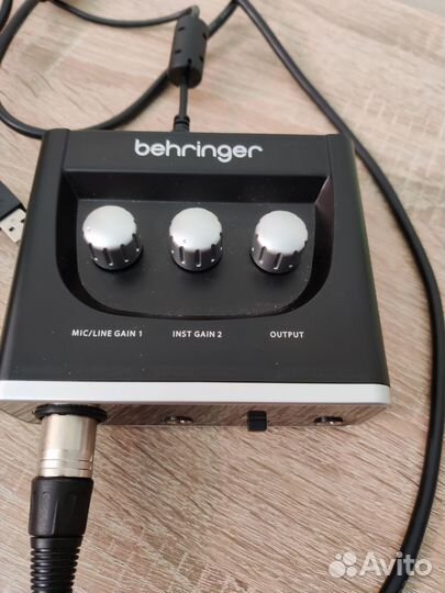 Behringer u-phoria um2