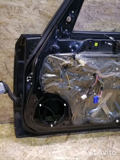 Дверь передняя правая Suzuki SX4 хэтчбек