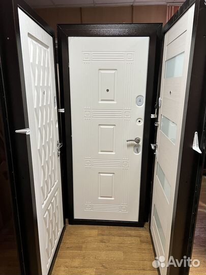 Дверь входная металлическая