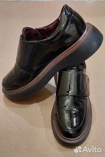 Туфли женские 37 размер лакированая кожа