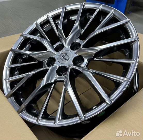 Новые диски R18 на Toyota Camry
