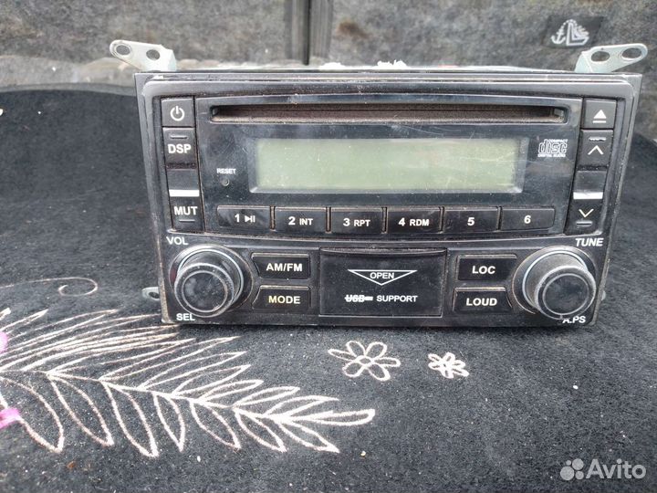 Оригинальный магнитофон Geely MK