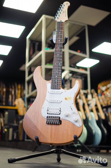 Yamaha Pacifica 112J YNS