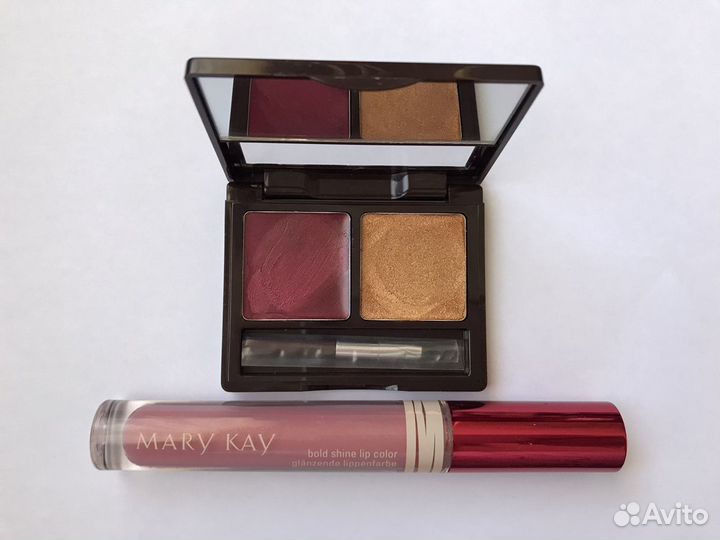 Блеск для губ, губная помада Mary Kay