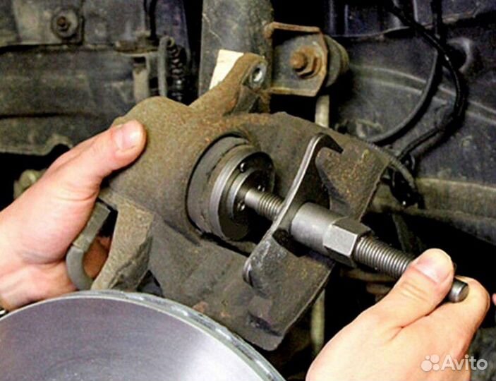 Набор для сжатия, утапливания тормозных цилиндров