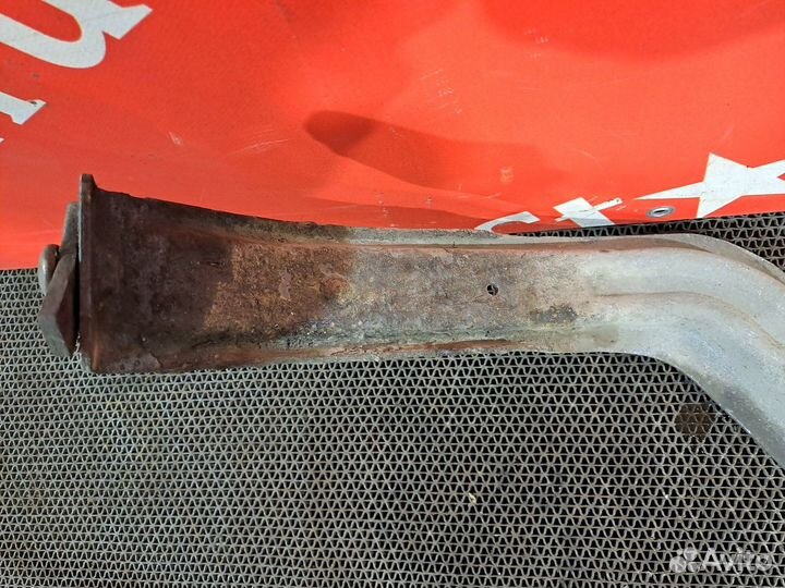 Кронштейн крыла правого