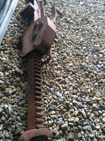 Домкрат железнодорожный