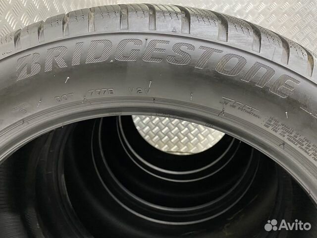 Bridgestone Blizzak LM-001 275/45 R20