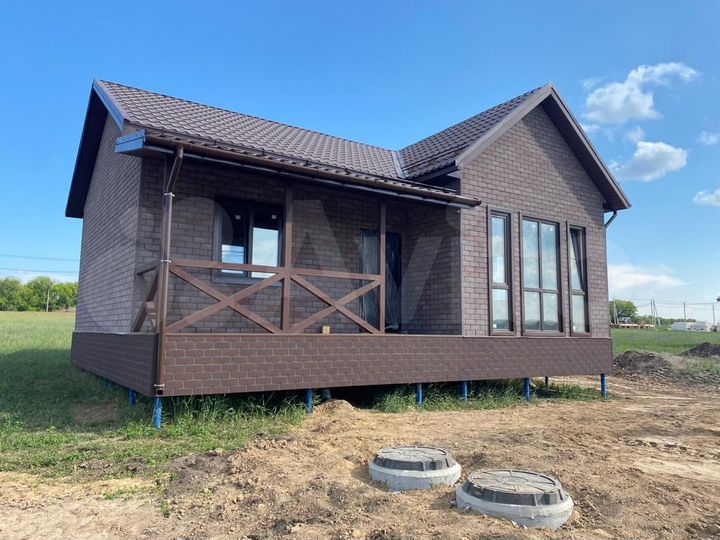 Дом 100,6 м² на участке 6 сот.