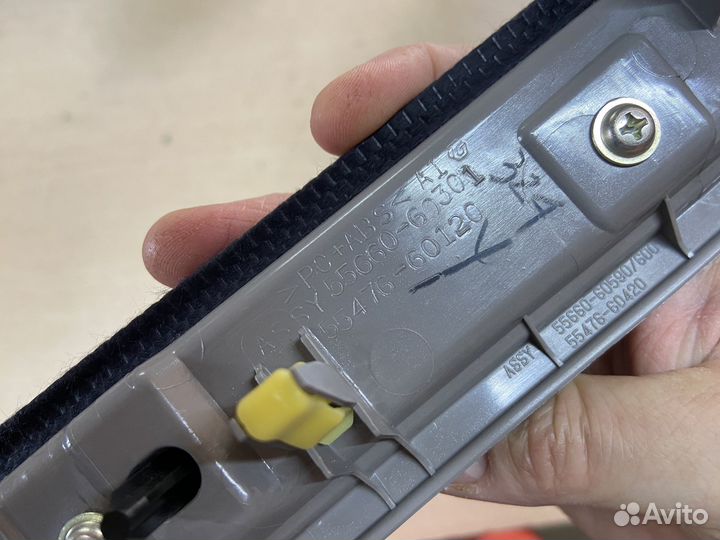 Дефлектор воздушный правый Lexus GX II