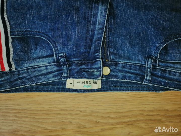 Джинсы разные