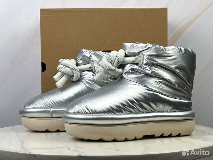 Дутики угги UGG Maxi Short Metallic Silver