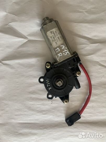 Моторчик стеклоподъемника задний Almera N15