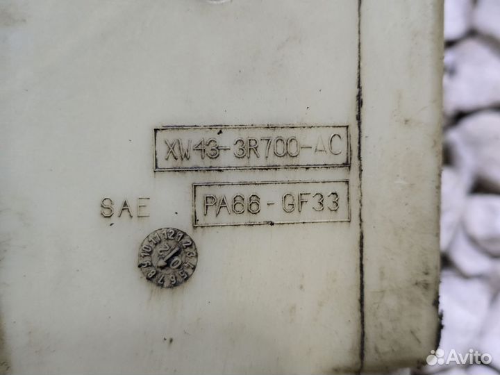 Бачок гур Jaguar S-type