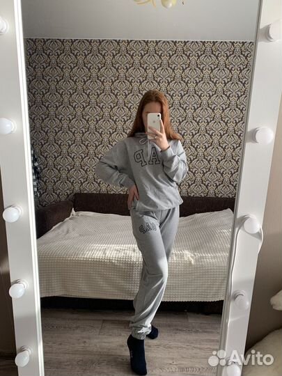 Спортивный костюм женский