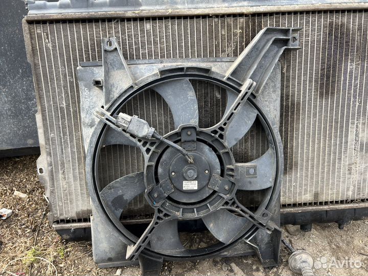 Ветилятор диффузор охлаждения Huyndai Elantra XD