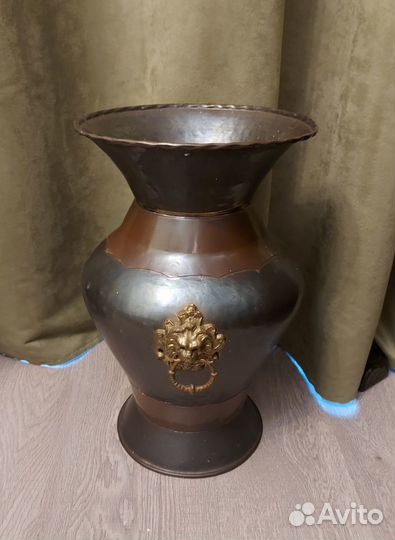 Кувшин старинный, зонтница