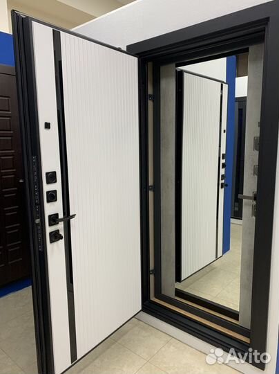 Дверь входная